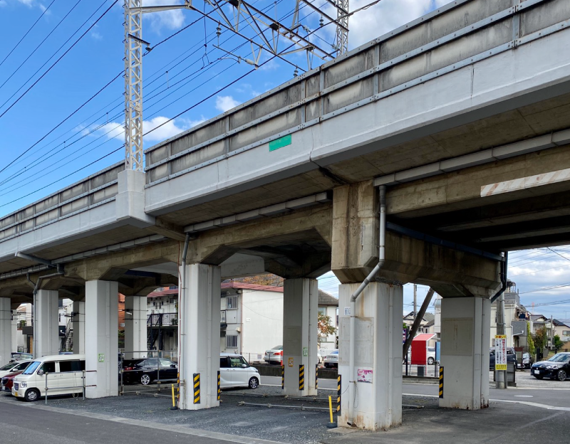 武蔵野線下駐車場